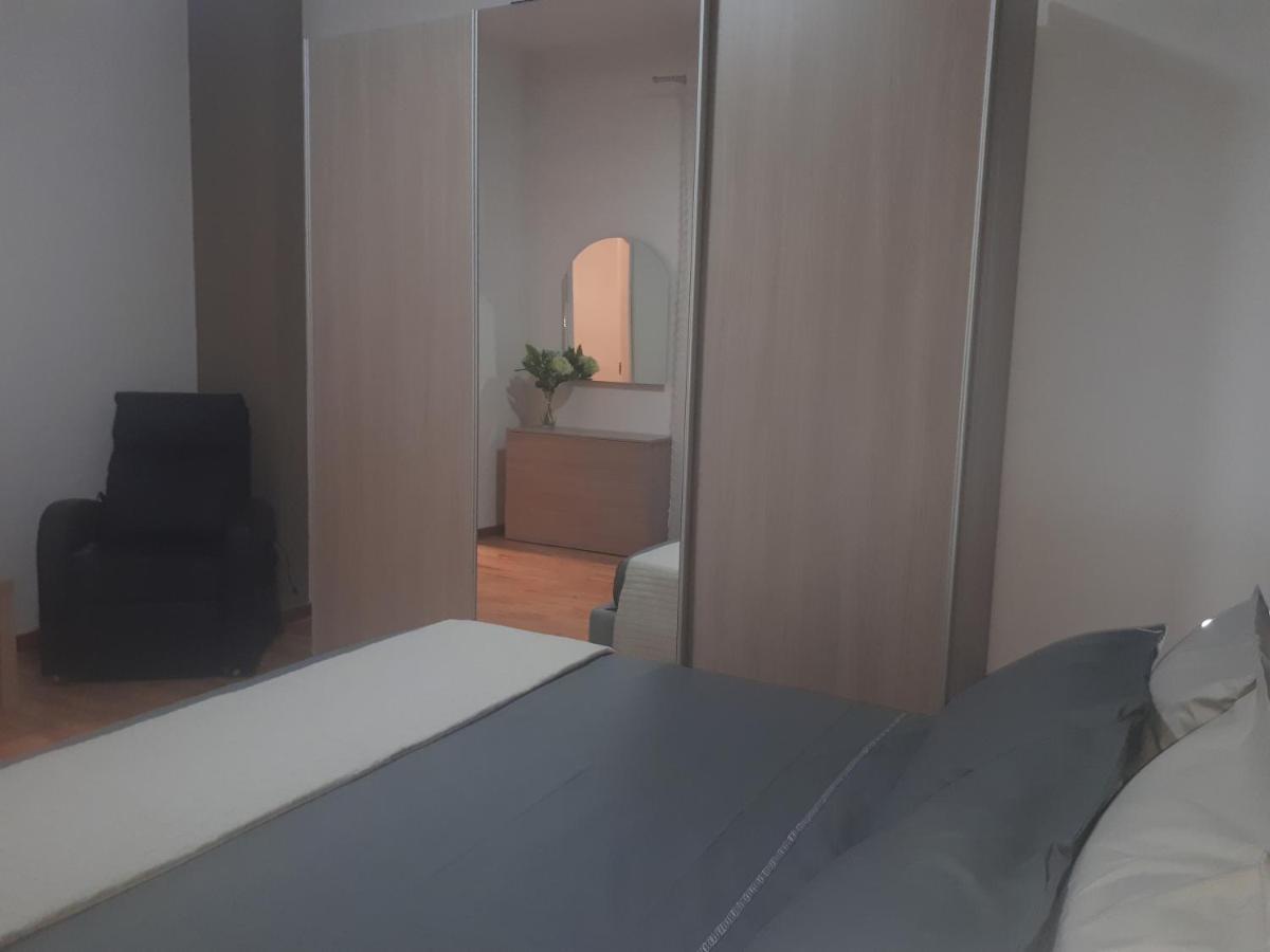 Central House Apartment Caserta Luaran gambar