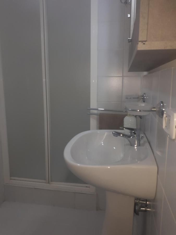 Central House Apartment Caserta Luaran gambar